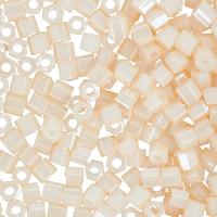 Бисер TOHO Hexagon, размер 11/0, цвет #123 (Непрозрачный глянцевый, светло-бежевый), 10 грамм