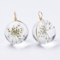 Подвеска, 20х15х14мм, стеклянная сфера с белым цветком, базовый материал - стекло, петелька золотистого цвета, 1 шт.