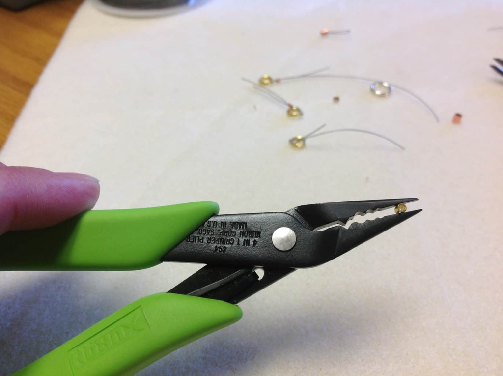 Xuron®-Crimper-Chain-Nose-Plier-for-holding-crimps.jpg Xuron®-Crimper-Chain-Nose-Plier-for-holding-crimps.jpg