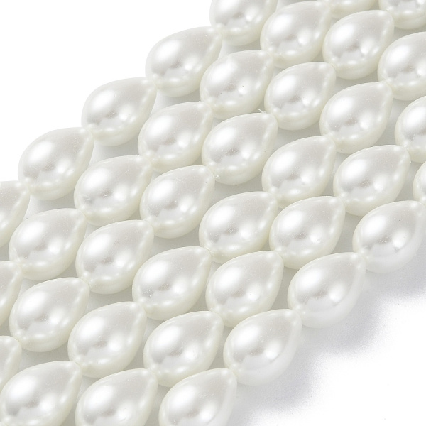 <p>
Стеклянные бусины - капельки с покрытием под жемчуг белого цвета. Оттенок может немного отличаться от фотографии и в разных поставках. На покрытии есть небольшие царапинки и потёртости, возле отверстия покрытие может быть стёрто. Цена за низку 40 см, около 30 бусин (низки формуются без проверки каждой бусины на дефекты).
</p>