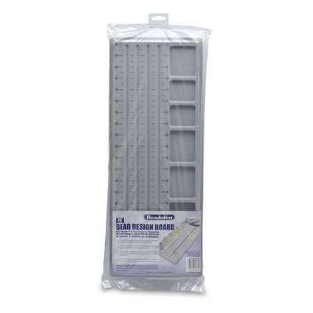 <p>Качественная четырехполосная пластиковая доска для сборки бус (планшет для сборки украшений) с флоковым покрытием. Разметка в дюймах. Оттенок может отличаться от фотографии и в разных поставках. В вес товара включен вес упаковки. Доставка почтой по предоплате. Цена за 1 доску.</p>