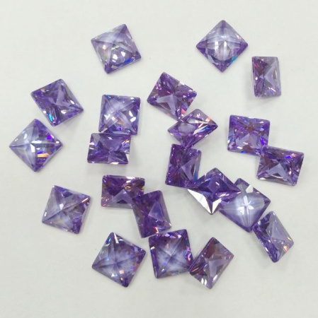 Ювелирный кристалл из фианита, 5х5мм, форма квадрат, сиреневый, 1 шт.