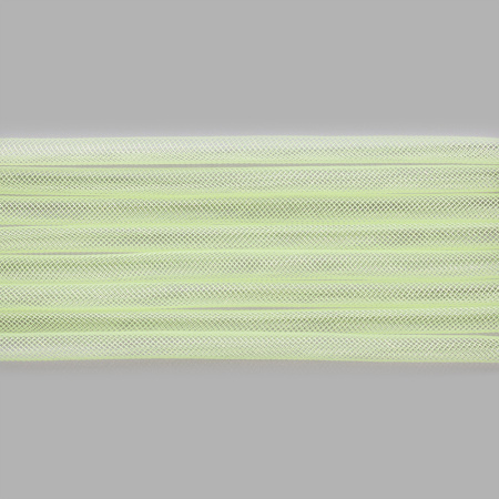 <p>
Бижутерная сетка-рукав, сплетена из пластиковых ярко-зеленых нитей. Толщина может отличаться от заявленной на +-1.5 мм. Растягивается. Сетку можно наполнить бисером или бусинами, надеть на неё сверху бусины или подвески с не очень маленьким отверстием, завязать в нужном месте узелком. По возможности, продается цельным куском, однако, может поставляться несколькими отрезами. Цена за 10 метров.
</p><p>ВНИМАНИЕ: цвет в разных поставках может варьироваться от светло-салатового до неоново-зеленого.</p>