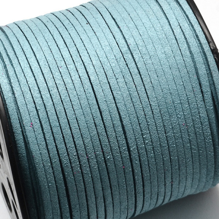 <p>Плоский замшевый шнур, окрашенный в серовато-голубой цвет. Оттенок может немного отличаться от представленного на фотографии. Размер может немного отличаться от заявленного. По возможности, продается цельным куском, однако, может поставляться несколькими отрезами. Цена за 5 метров.  </p>