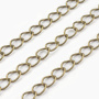 <p>Изящная витая цепочка с неразъемными звеньями (звенья запаяны). Цепочка сделана из латуни, сверху покрытие под бронзу. Оттенок может отличаться от фотографии и в разных поставках. Размер звеньев примерно 4*2.5 мм, толщина звена 0.4 мм. Цепь довольно прочная, при этом тонкая. Цена за 2 метра. При покупке нескольких метров, по возможности, отрезается цельным куском.</p><p>ВНИМАНИЕ: могут попадаться звенья, слипшиеся между собой.</p>
