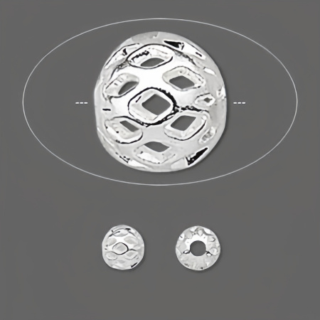 <p>Резная (ажурная) металлическая бусина. Размер 6 мм. Диаметр отверстия около 2,1 мм. Базовый материал латунь, сверху серебряное покрытие 925 пробы (гальваническое напыление). Оттенок может отличаться от фотографии и в разных поставках. Цена за 10 шт.</p>