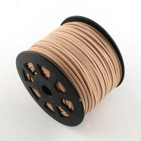 Шнур из искусственной замши, около 3х1.5мм, плоский, телесно-бежевый, 5 метров