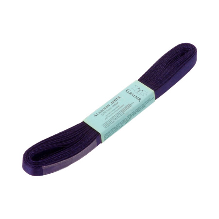 Лента атласная, Gaммa, 6мм, темно-фиолетовая №156, моток, 5 метров <p>Атласная лента шириной 0.6 см. Не тянется. Отлично подойдет для создания чокеров на шею, браслетов и подарочной упаковки. Состав: 100% полиэстер. Производитель: фирма Гамма. Цена за 1 моток (около 5,4 метров). Оттенок может немного отличаться от фотографии.</p>