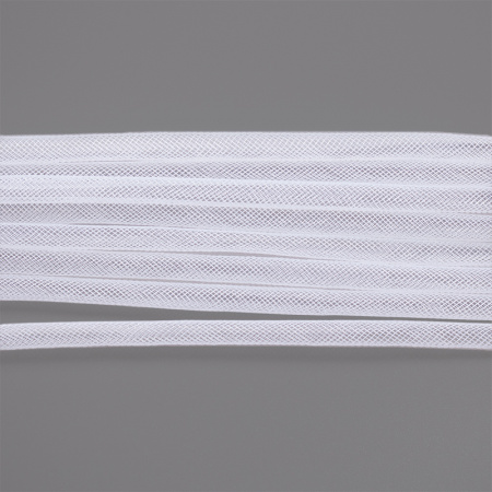 <p>
 Бижутерная сетка-рукав, сплетена из пластиковых белых нитей. Толщина может отличаться от заявленной на +-1.5 мм. Растягивается. Сетку можно наполнить бисером или бусинами, надеть на неё сверху бусины или подвески с не очень маленьким отверстием, завязать в нужном месте узелком. Оттенок может отличаться от фотографии и в разных поставках. По возможности, продается цельным куском, однако, может поставляться несколькими отрезами. Цена за 10 м. 
</p>