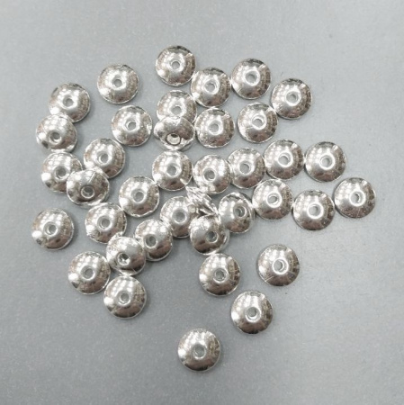 Бусина металлическая, 6х2мм, диск гладкий, базовый материал - цинковый сплав, серебристого цвета, 10 грамм Бусина металлическая, 6х2мм, диск гладкий, базовый материал - цинковый сплав, серебристого цвета, 10 грамм