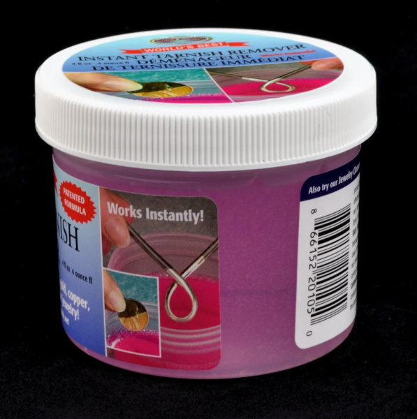 <p>Жидкость Instant Tarnish Remover для моментальной очистки от потемнения изделий из серебра, золота, меди, латуни. Также подходит для посеребренных/позолоченных вещей, но воздействие должно быть очень краткосрочным, чтобы покрытие не разъелось. Цвет жидкости в разных партиях может варьироваться от почти прозрачного до ярко-розового. 
Инструкция в полном описании. Цена за 1 баночку 118 мл.</p><p>УЦЕНКА: во время транспортировки жидкость немного просочилась, видны высохшие следы подтеков на упаковке и под крышкой; визуально жидкости в баночке столько, сколько и должно быть.</p>