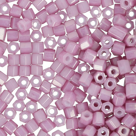 Бисер TOHO Hexagon, размер 11/0, цвет #127 (Непрозрачный глянцевый, бледно-лиловый), 10 грамм