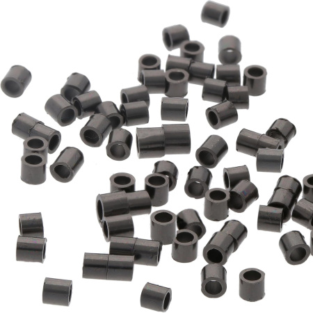 <p>Бюджетные кримпы - трубочки размером примерно 2*2 мм. Внутренний диаметр около 1.2 мм. На кримпах возможны заусенцы, могут попадаться помятые кримпы. Оттенок может отличаться от фотографии и в разных поставках. 
Произведено американской компанией BeadSmith в Китае. Цена за упаковку - около 100 шт (фасуются производителем на вес, без пересчёта и проверки на брак - могут попадаться помятые кримпы, кримпы с заусенцами).</p>