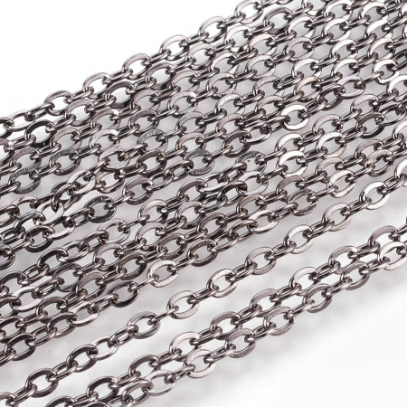 <p>Бюджетная металлическая цепочка чёрного цвета с замочком-карабином. Звенья плоские, разъемные. Якорное плетение. На карабине возможны небольшие дефекты покрытия: царапинки и пузырьки. Размер может немного отличаться от заявленного. Оттенок может немного отличаться от фотографии. Цена за 5 цепочек.</p>