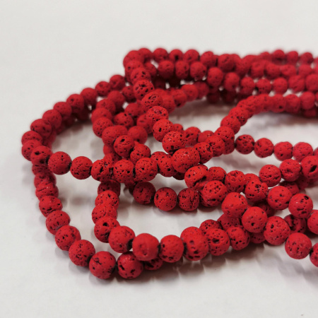 <p>
Бусины из натуральной вулканической лавы (вулканического туфа), окрашенной сверху в красный цвет. Оттенок может отличаться от фотографии и в разных поставках. Бусины матовые. Могут немного отличаться по форме и размеру. Цена за низку, около 60 бусин (низки формируются без проверки каждой бусины на дефекты).
</p>
<p>УЦЕНКА: бусины прокрашены неравномерно: серый цвет вокруг отверстий и точечно по поверхности бусины.</p>