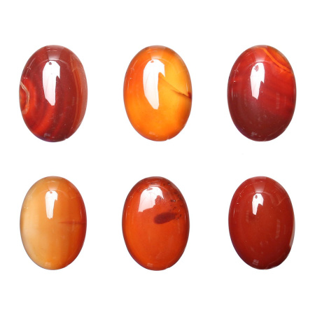 <p>
Каменный кабошон из сердолика. Кабошоны отличаются по цвету и рисунку: при заказе нескольких штук мы постараемся подобрать похожие. Цена за 1 шт.
</p>