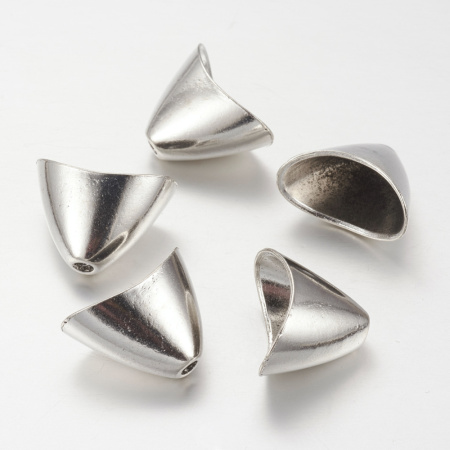 Конус, 20х14.5х11мм (внутренний размер 16х9мм), плоский, с неровным краем, базовый материал - цинковый сплав, стиль тибетское серебро, 5 шт.