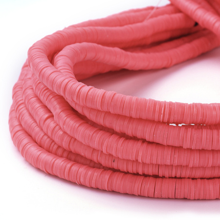 <p>Плоские круглые бусины - чипсы (диски, рондели heishi) ручной работы из полимерной глины (пластики). Бусины могут немного отличаться по форме и размеру. Оттенок может отличаться от фотографии. Цвет: яркий лососево-розовый. Бусины довольно мягкие, гибкие, напоминают каучук. Цена за низку длиной около 43 см, около 350-400 бусин.</p>