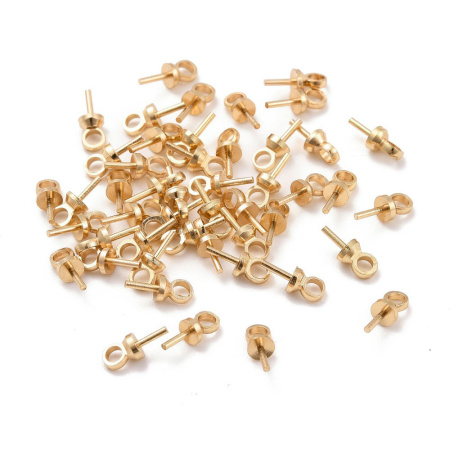 <p>Вклеивающийся штифт (держатель) приглушённо-золотого цвета. Оттенок может отличаться от фотографии и в разных поставках. Общая длина 7 мм, диаметр шляпки 3 мм, диаметр петельки 3 мм, длина вклеиваемой части 3 мм, диаметр вклеиваемой части - около 0.7 мм. Цена за упаковку 2 грамма (около 25 штук).</p>