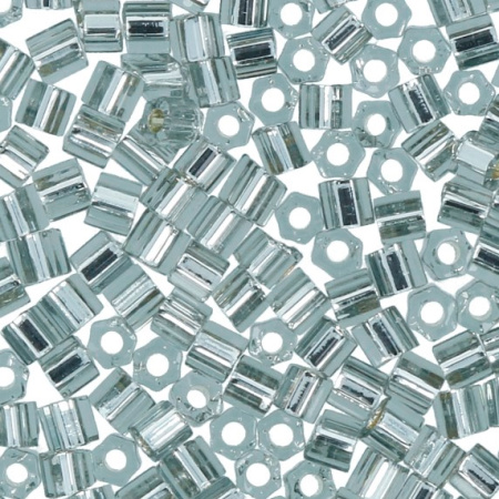 <p>Японский бисер TOHO Hexagon (шестигранный Тохо), размер 11/0 (2.2 мм). Прозрачный серый бисер с серебристой сердцевиной (Silver-Lined Black Diamond). Оттенок может отличаться от фотографии. Цена за 10 грамм. Среднее количество бисерин в 1 грамме Toho шестиугольном 11/0 от 80 до 90 штук, может сильно варьироваться в зависимости от вида бисера.</p>