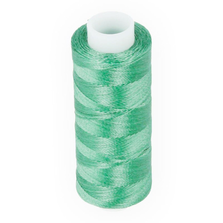 Нить капроновая 50К, цвет №06 (голубовато-зелёный), катушка, 200 метров <p>Прочные нитки из 100% полиамида, голубовато-зелёного цвета. Оттенок может отличаться от фотографии. Капроновые нити подходят для шитья (в том числе на швейной машинке), а также для сборки бус и браслетов. Отличаются высокой прочностью. Нить обработана специальным составом - за счет этого она лучше проходит через ушко иголки. Толщина около 0.3мм. Производитель - Россия. Намотка может состоять из нескольких частей. Цена за катушку 200 метров.</p>