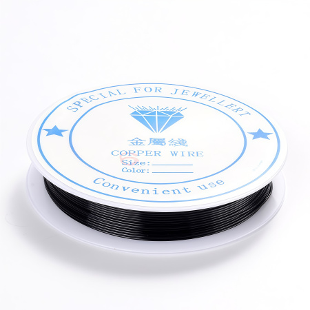 Проволока гибкая, 0.6мм, черная, 8 метров, катушка <p>Медная проволока с покрытием черного цвета. Используется для создания украшений, изготовления деревьев и цветов из бисера и камней, и прочих декоративных работ. Намотка может состоять из нескольких частей. Цена за катушку, примерно 8 метров.</p>