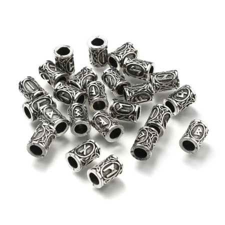 <p>Металлические бусины - трубочки с изображением скандинавских рун. В комплекте 24 уникальных бусины, полный Старший футарк. Сделаны из металлического сплава с покрытием под серебро с чернением. Отверстие около 5.5 мм. Оттенок может отличаться от фотографии и в разных поставках. Цена за 1 набор.</p>