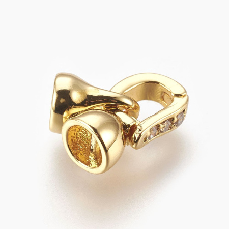 <p>Фурнитура для бижутерии Милано класса люкс (MILANO LUX). Качественный компонент для бижутерии - эффектный защелкивающийся (складной) замок для браслета или колье.
На застежке имеются конусообразные концевики со скрытой петелькой (в некоторых поставках в одном из концевиков вместе петельки - два отверстия). Внутренний диаметр концевиков - около 4 мм. Инкрустация фианитами в технике паве. Оттенок может отличаться от фотографии. На покрытии возможны небольшие неровности. Цена за 1 шт.</p>