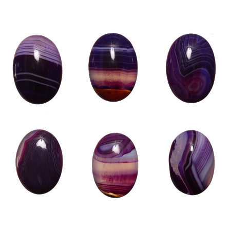 <p>
Кабошон из натурального полосатого подкрашенного агата. Кабошоны отличаются по цвету и рисунку, а также по толщине: при заказе нескольких штук мы постараемся подобрать похожие. Размеры кабошонов могут отличаться от указанных на плюс/минус 0,5 мм. Цена за 1 шт.
</p>