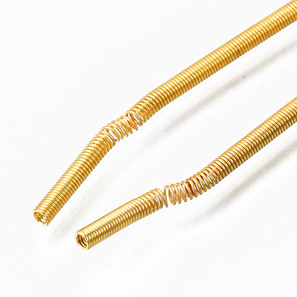Канитель, 2мм, жёсткая, гладкая, золотистая (яркое золото), 95 см, 1 шт. <p>Гладкая золотистая проволока-пружинка типа бульонка - канитель. Тип: жёсткая. Базовый материал - сталь. Толщина, заявленная производителем - 2 мм, может немного отличаться в разных поставках. Длина около 95-99 см (канитель нарезана производителем). На проволоке могут периодически встречаться заломы/растянутые участки, тёмные пятнышки. Цвет яркое золото, оттенок может отличаться от фотографии и в разных поставках. Цена за 1 кусочек (95 см).
</p>