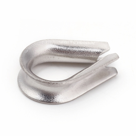 <p>Очень крупные концевики - протекторы из нержавеющей стали для толстого тросика, проволоки, лески, шнура толщиной до 3 мм. Скобы в форме капель с углублением под тросик/шнур сделаны из нержавеющей стали марки 304 (используется в пищевой и медицинской промышленности, не окисляется, не темнеет, не облезает). Оттенок может отличаться от фотографии. Проложив в бороздку тросик (проволоку, шнур, леску) необходимо закрепить две части тросика (проволоки, шнура, лески) при помощи кримпа или завязать узел. Петелька, сформированная при помощи концевика, будет защищена от перетирания. Цена за 5 пар.</p>
