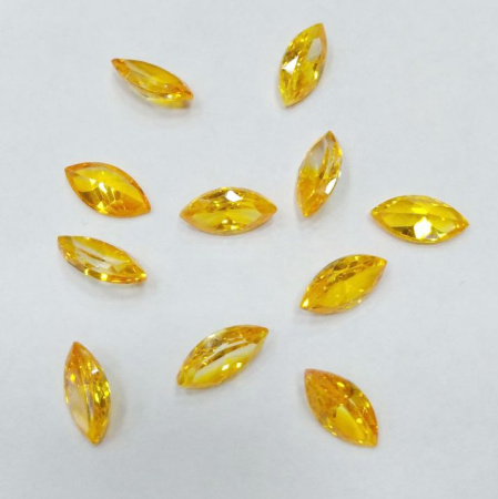 Ювелирный кристалл из фианита, 10х5мм, форма челнок, оранжево-желтый, 10 шт.