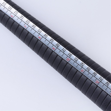 <p>Черная пластиковая мандрель (ригель, оправка) для моделирования колец. Минимальный диаметр - 10 мм, максимальный - 25 мм. Используется для изготовления колец из проволоки в стиле wire wrap, полимерной и металлизированной глины. Имеется разметка, но шкала не точная. Разметки с российскими размерами нет, по запросу вышлем на электронную почту таблицу соответствия. Цена за 1 инструмент.</p>