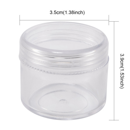 <p>Баночка для хранения бисера, бусин, мелкой фурнитуры и т.д. из качественного прозрачного пластика. Крышечка плотно завинчивается. Диаметр 3,9 см. Высота 3.3 см. На баночках возможны небольшие потертости. Цена за 1 баночку.</p>