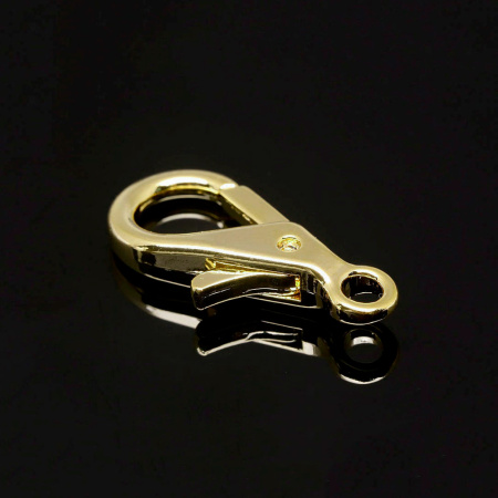 <p>Качественная корейская фурнитура класса люкс. Крупный замочек - карабин. Базовый материал - бижутерный сплав, покрытие - золото 16 карат. Оттенок может отличаться от фотографии. Цена за 1 шт.</p>