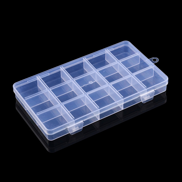 Коробочка для хранения, 17.3х10.3х1.9см, прямоугольная, 15 ячеек, прозрачная, защёлкивающаяся, 2 шт. <p>Прямоугольный контейнер (пенал) для хранения фурнитуры из качественного прозрачного пластика с двумя защёлками. У органайзера имеется 15 ячеек с внутренним размером примерно 3.3*3 см. На торцевой части контейнера имеется петелька для подвешивания. На коробочке возможны небольшие царапинки, пятнышки. Цена за 2 шт.</p>