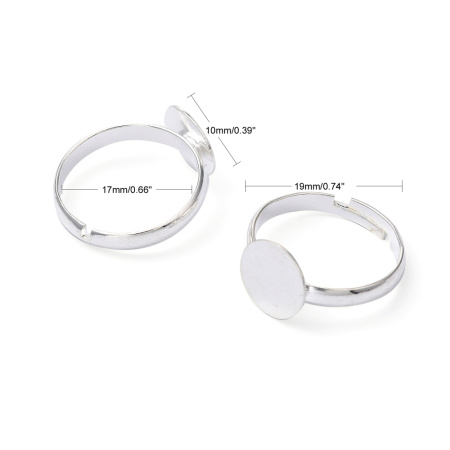 <p>Основа для кольца с платформой 10 мм стального цвета. Размер регулируется. Оттенок может отличаться от фотографии и в разных поставках. Цена за 5 шт.</p><p>ВНИМАНИЕ: платформа может быть немного смещена относительно центра, на покрытии возможны неровности и пятнышки.</p>