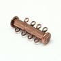 <p>Замочек-слайдер в форме трубочки на четыре нити. Медного цвета с чернением. Чернение неравномерное, оттенок может отличаться от фотографии и в разных поставках. Цена за 1 шт.</p><p>УЦЕНКА: на покрытии неровности, потертости; чернение слишком сильное, пятнами. Колечки могут быть припаяны не симметрично и не очень ровно.</p>
