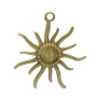 Рамка для кабошона, 51х46мм (внутренний размер 12мм), стилизованное солнышко, базовый материал - цинковый сплав, бронзовое, 2 шт. <p>Бронзовая подвеска солнышко в винтажном стиле. В центре имеется рамка для вклеивания кабошона или под заливку краской (эпоксидной смолой). Оттенок может отличаться от фотографии и в разных поставках. Цена за 2 шт.</p>